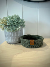 Load image into Gallery viewer, ARMY GREEN | Small Crochet Tray
