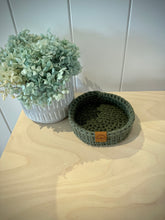 Load image into Gallery viewer, ARMY GREEN | Small Crochet Tray
